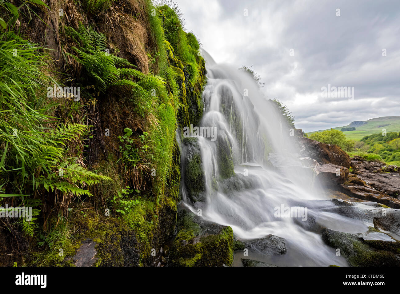 Gran Bretagna, Scozia, Highlands scozzesi, Stirling, Fintry village, River Endrick, Loup di Fintry cascata Foto Stock