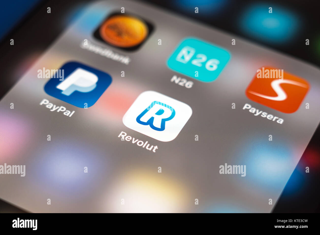 KAUNAS, Lituania - 23 dicembre 2017: Revolut app logo. Revolut è un digital banking alternativa che include un pre-pagato con carta di debito in valuta, exc Foto Stock