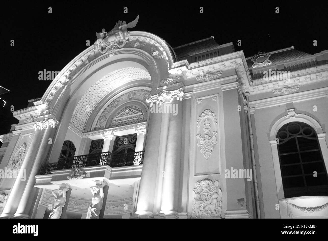 Opera House di HO CHI MINH/Ho Chi Minh City durante la notte Foto Stock