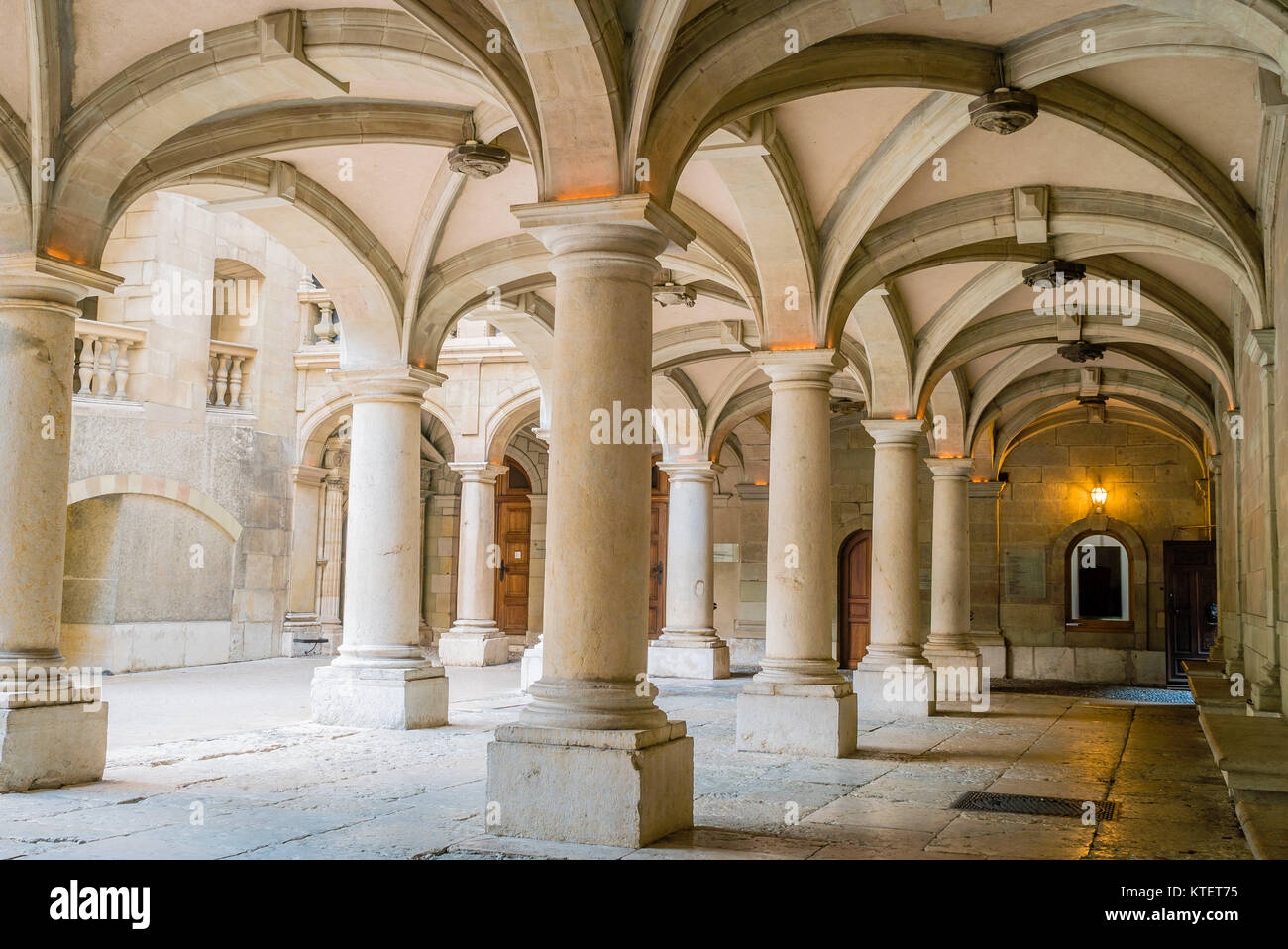 Chancellerie colonne di pietra a Ginevra centro storico Foto Stock