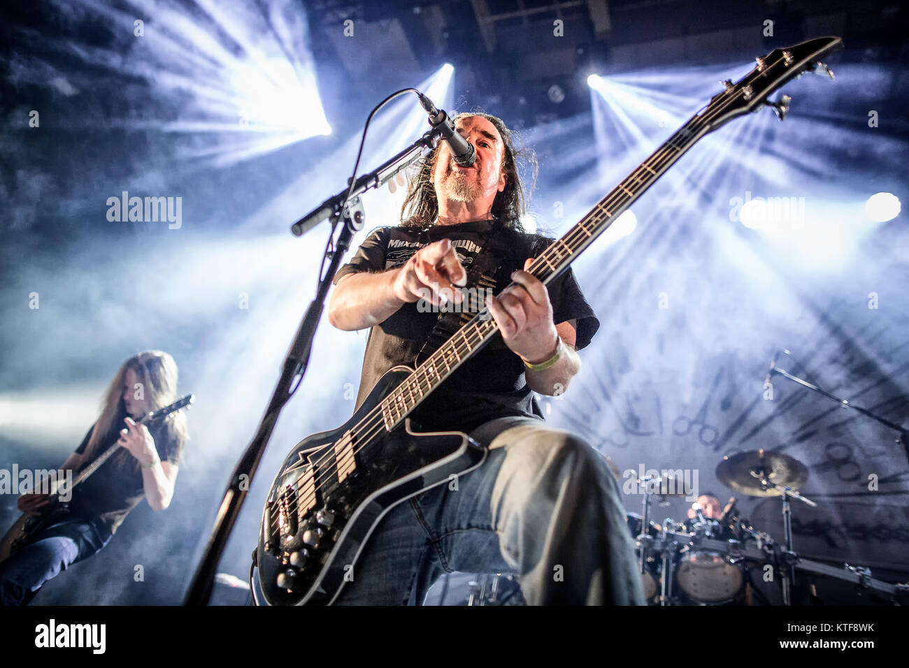 Il British extreme metal band esegue la carcassa di un concerto dal vivo presso il Rockefeller durante il norvegese heavy metal festival Inferno Metal Festival 2017 a Oslo. Qui il cantante ed il bassista Jeff Walker è visto dal vivo sul palco. Norvegia, 14/04 2017. Foto Stock