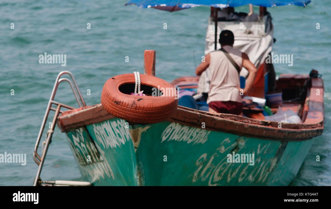 Pesca Turismo in barca per noleggio privato spiaggia di Pattaya Thailandia del Sud Est Asiatico nov 2017 Foto Stock