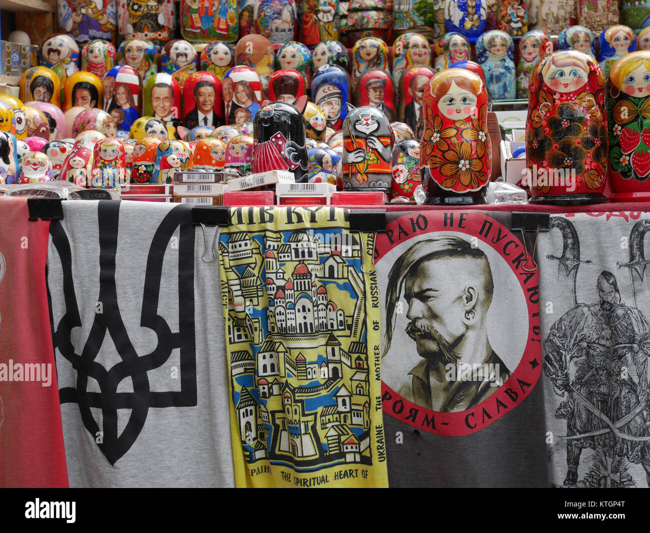 Kiev - Mercato di strada in discesa Andriyivskyy Foto Stock