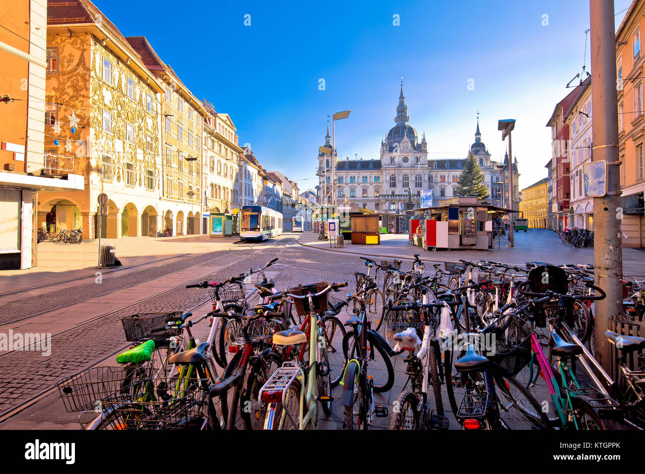 Città di Graz Hauptplatz piazza principale vista dell'Avvento, Steiermark regione dell'Austria Foto Stock