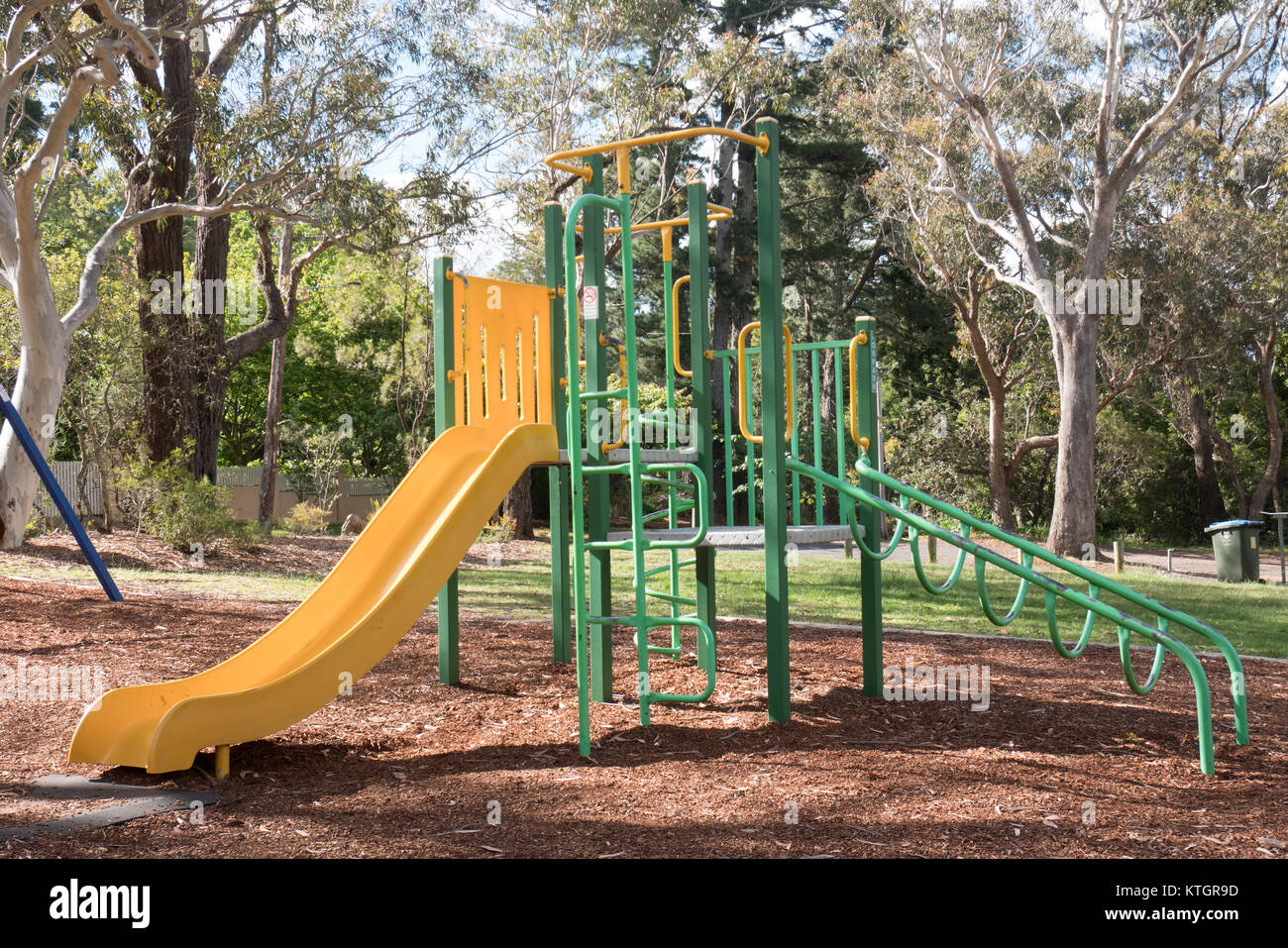 Svuotare il parco giochi per i bambini Foto Stock