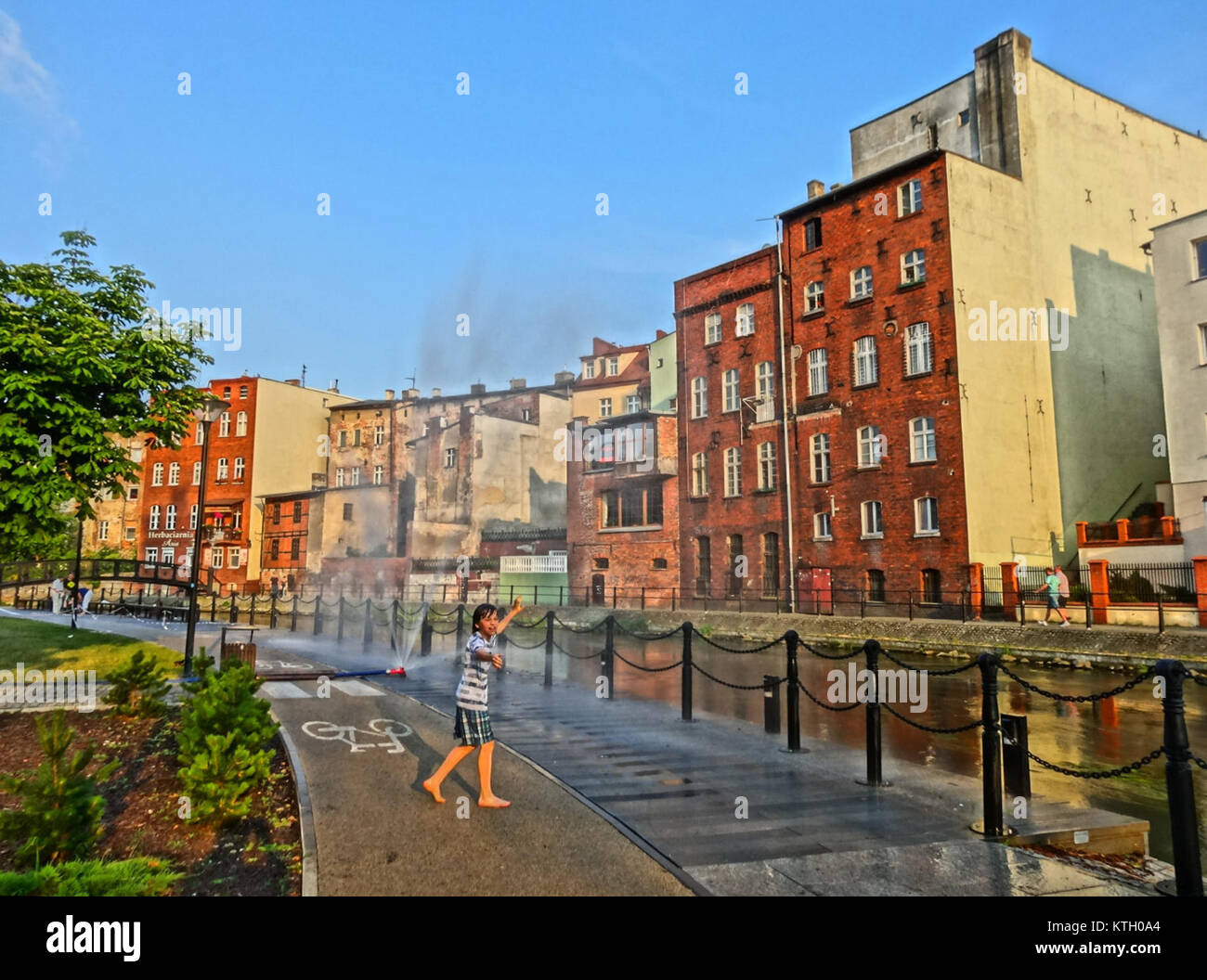 Questa foto mostra l'edificio WenecjaB a Venezia, Italia, scattato nel luglio 2013. L'immagine mette in evidenza la bellezza architettonica e le caratteristiche uniche dell'edificio, situato nella storica città di Venezia. Foto Stock