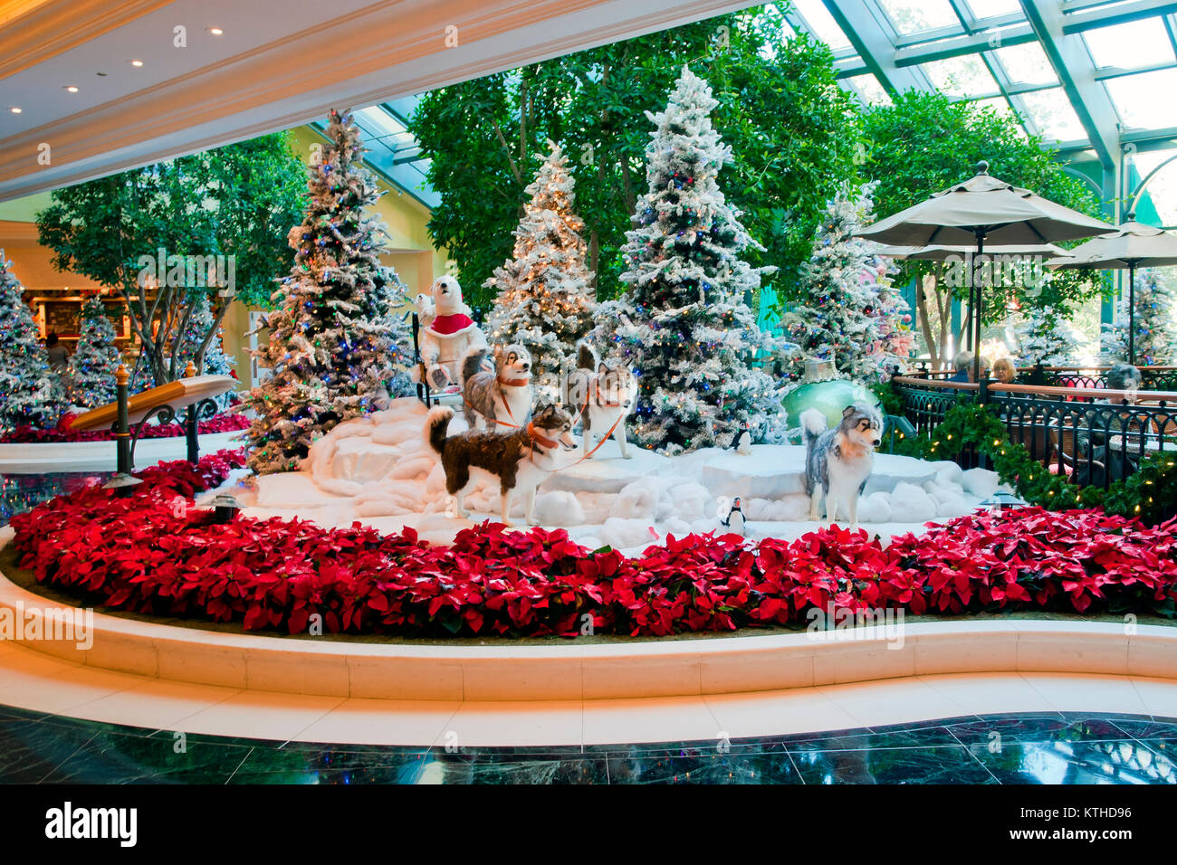 Decorazione di Natale all'interno del famoso Beau Rivage hotel , Biloxi Mississippi Foto Stock