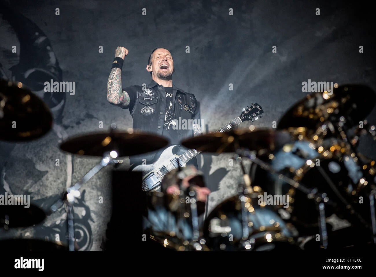 Il danese hard rock band Volbeat esegue un concerto dal vivo presso la musica svedese festival Festival Bråvalla 2016. Qui il cantante e il chitarrista Michael Poulsen è visto dal vivo sul palco. La Svezia, 01/07 2016 Foto Stock