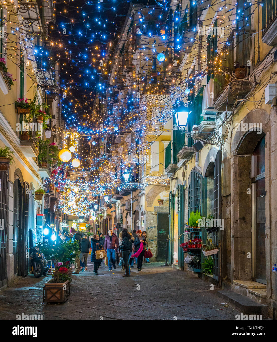 L'incredibile "Luci d'Artista" (artista luci) in Salerno durante il tempo di Natale, Campania, Italia. Foto Stock