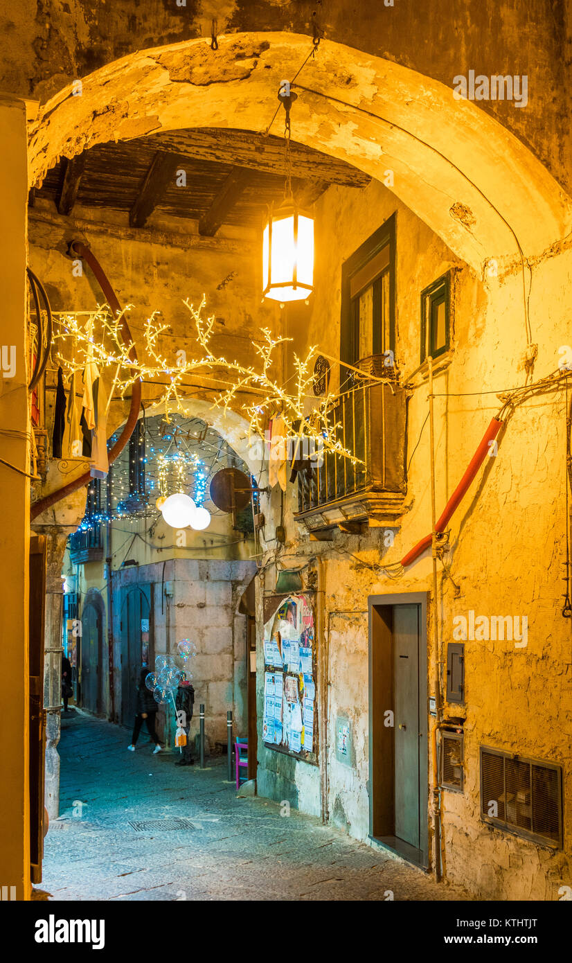 L'incredibile "Luci d'Artista" (artista luci) in Salerno durante il tempo di Natale, Campania, Italia. Foto Stock