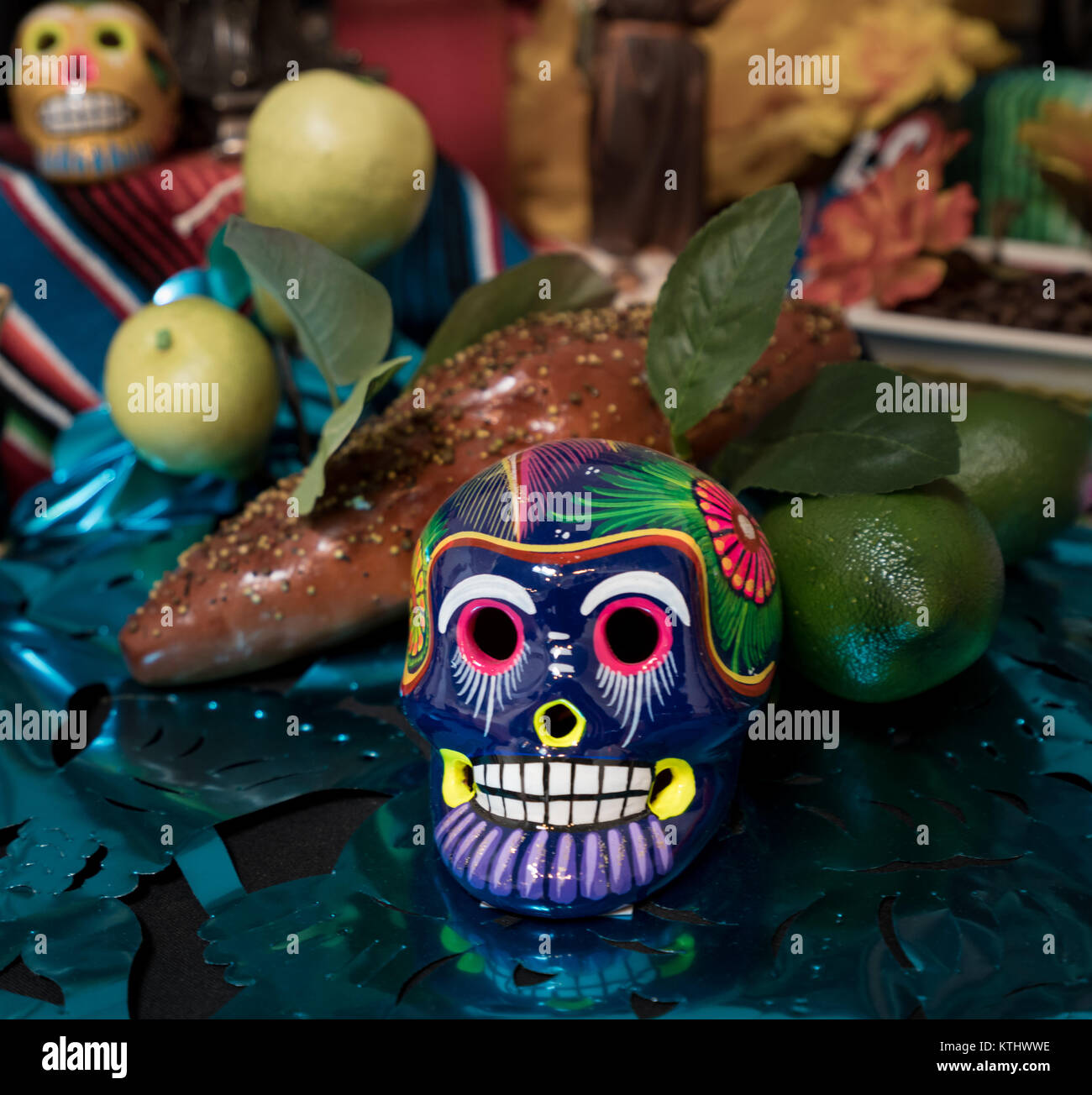 Painted Skull per celebrare il Giorno dei Morti festival Foto Stock