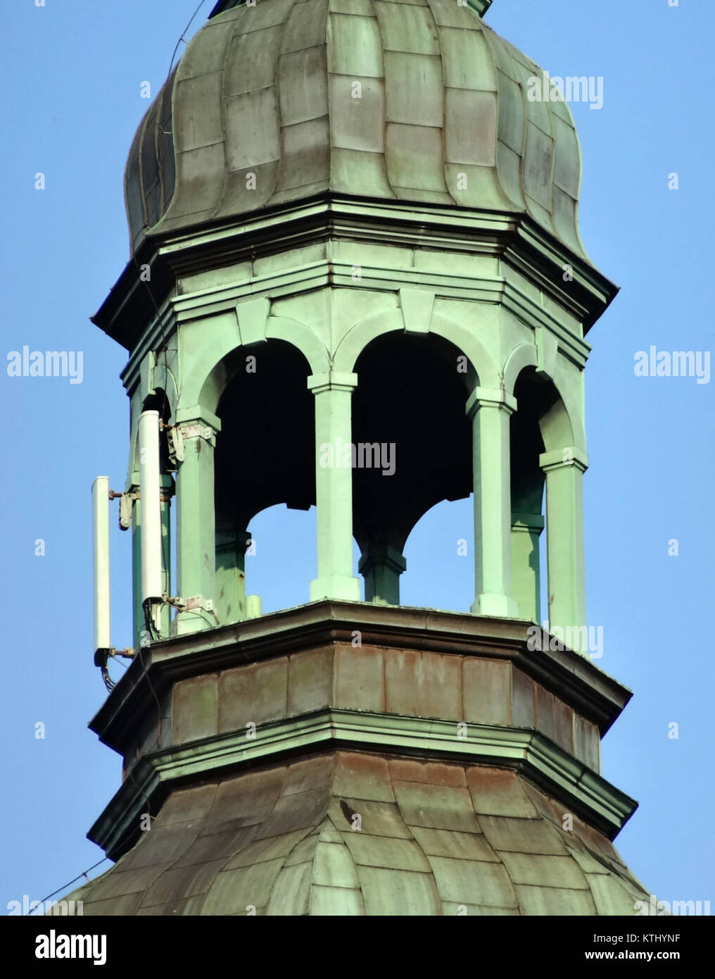 Una foto dell'evento del 2013 del club di calcio polacco KS Trojcy, che mostra una partita o un'attività di squadra, che mostra la loro partecipazione sportiva. Foto Stock