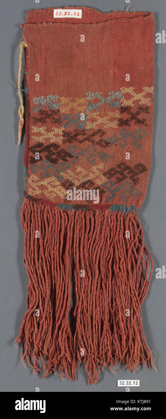 La borsa MET DP18593 è un accessorio di design, identificato dal numero di modello. Rappresenta una maestria artigianale di alta qualità nella moda, spesso associata a marchi prestigiosi e accessori di lusso. Foto Stock