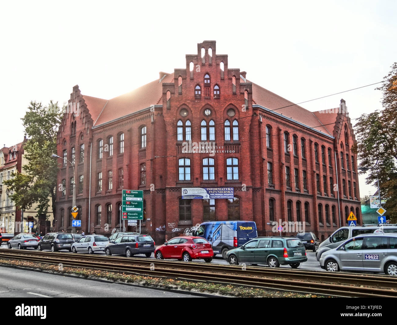 Questa immagine mostra una scena dell'evento UKWplK tenutosi il 7 luglio 2013. L'evento era probabilmente legato a festival culturali o musicali europei o internazionali. Foto Stock