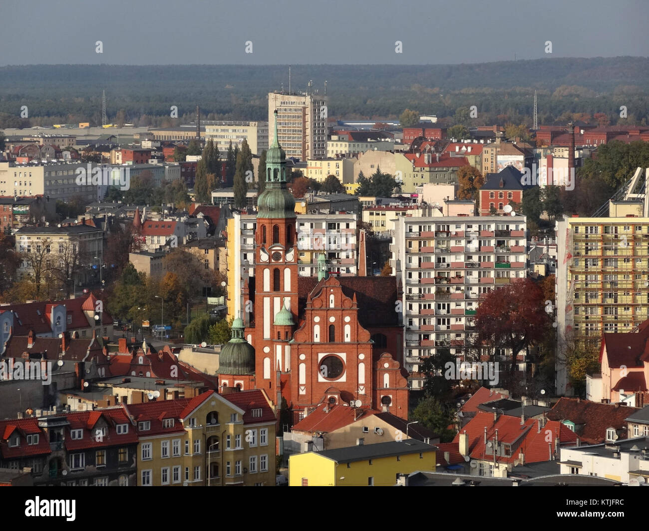 BDG widokzwcisnien kSwTrojcy 10 2013 si riferisce a una vista o immagine specifica catturata a Bydgoszcz, Polonia. Il titolo include un luogo e una data, suggerendo una scena importante o un momento storico del 2013 relativo alla zona. Foto Stock