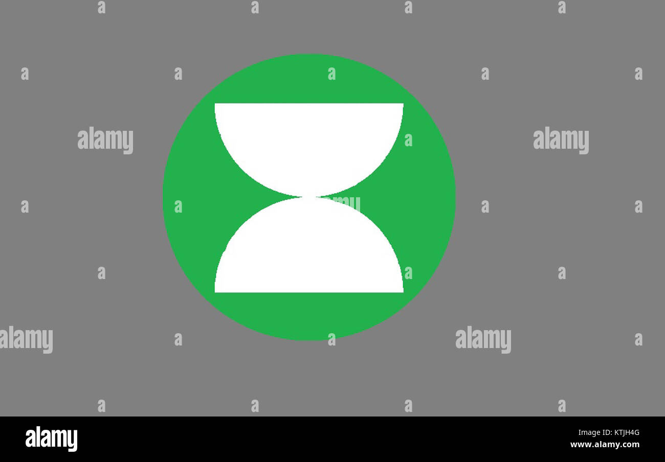 La bandiera di Itsuki, una città situata nella prefettura di Kumamoto, in Giappone, presenta un design distinto che rappresenta la comunità e il patrimonio locale. La bandiera riflette l'identità culturale e l'orgoglio di Itsuki, evidenziando la sua associazione con le tradizioni e i valori regionali. Foto Stock