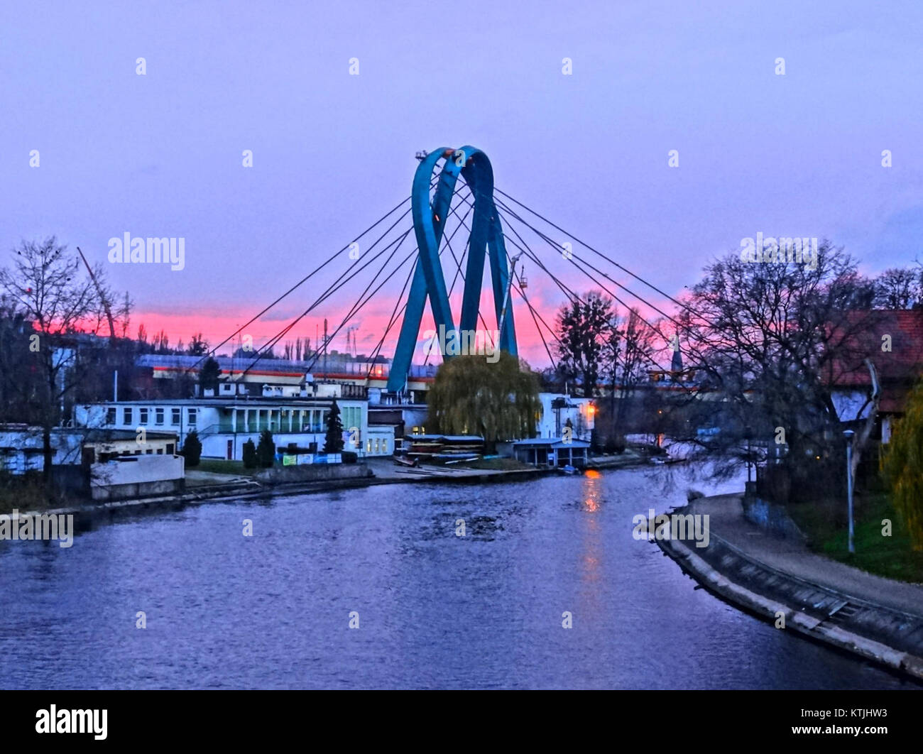 Questa fotografia mostra il paesaggio di Brda in Slovenia, scattato il 3 novembre 2013, che mostra i vigneti e le dolci colline tipiche della regione. Foto Stock