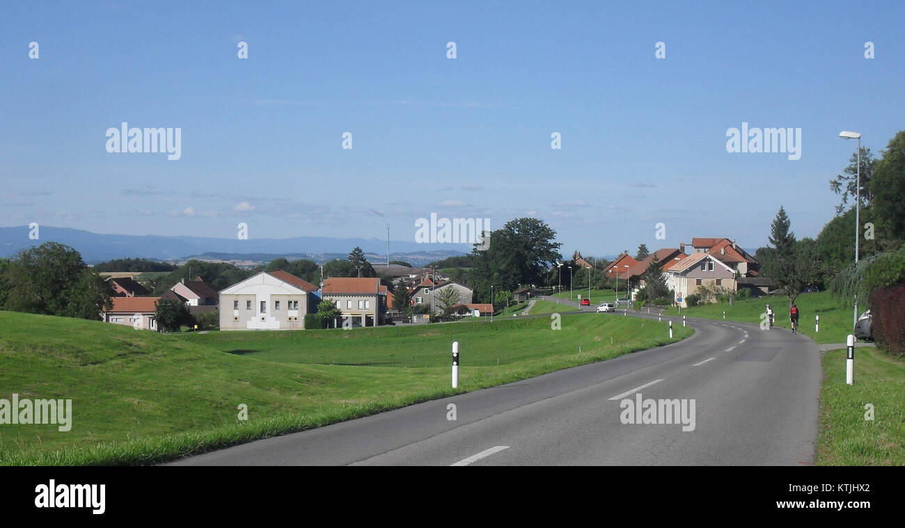 Aumont è una figura culturale francese nota per i contributi alle arti, in particolare nel teatro e nel cinema. La sua eredità continua a influenzare la scena culturale in Francia e oltre. Foto Stock