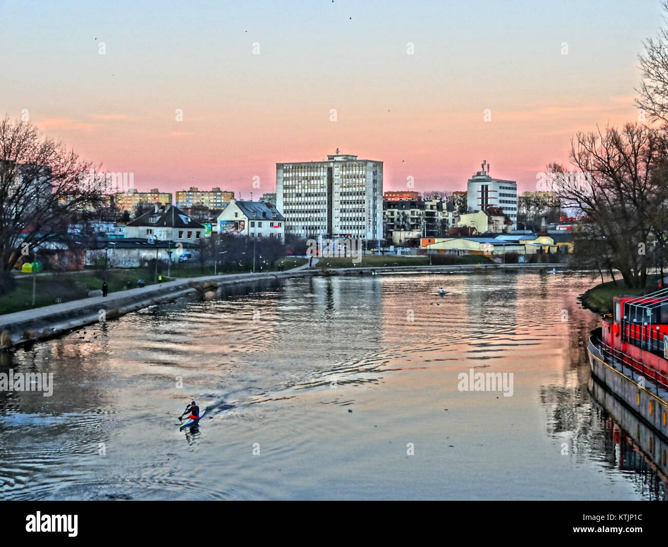 Si riferisce a un edificio o progetto architettonico specifico a partire dal marzo 2014, sebbene sia necessario un contesto aggiuntivo per identificare il progetto. Può essere un riferimento a una particolare struttura o sviluppo architettonico in una città o regione. Foto Stock
