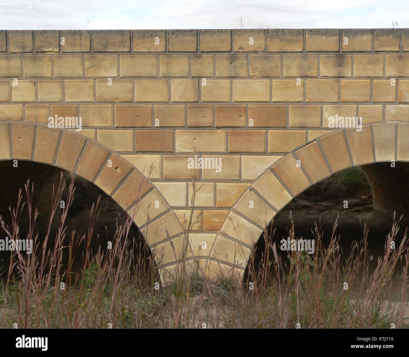 Una fotografia che mostra il mantello a sud del canale di Benson nella contea di Gove, Kansas, una parte importante dei progetti infrastrutturali e di ingegneria civile della zona. Foto Stock