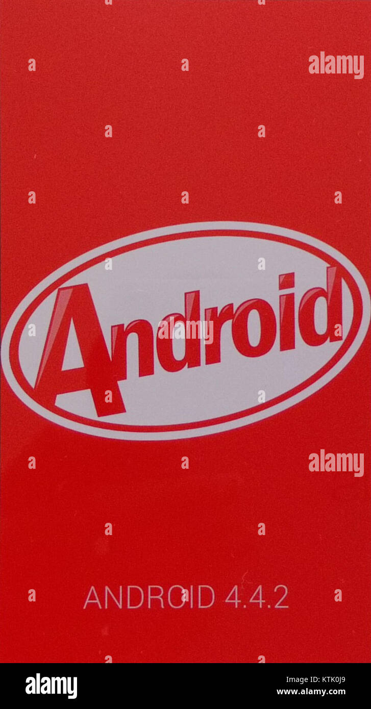 Questa immagine presenta una vista ritagliata del Samsung Galaxy Note, uno smartphone famoso per il suo grande schermo, lo stilo S Pen e le funzioni avanzate finalizzate alla produttività e alla creatività mobile. Foto Stock