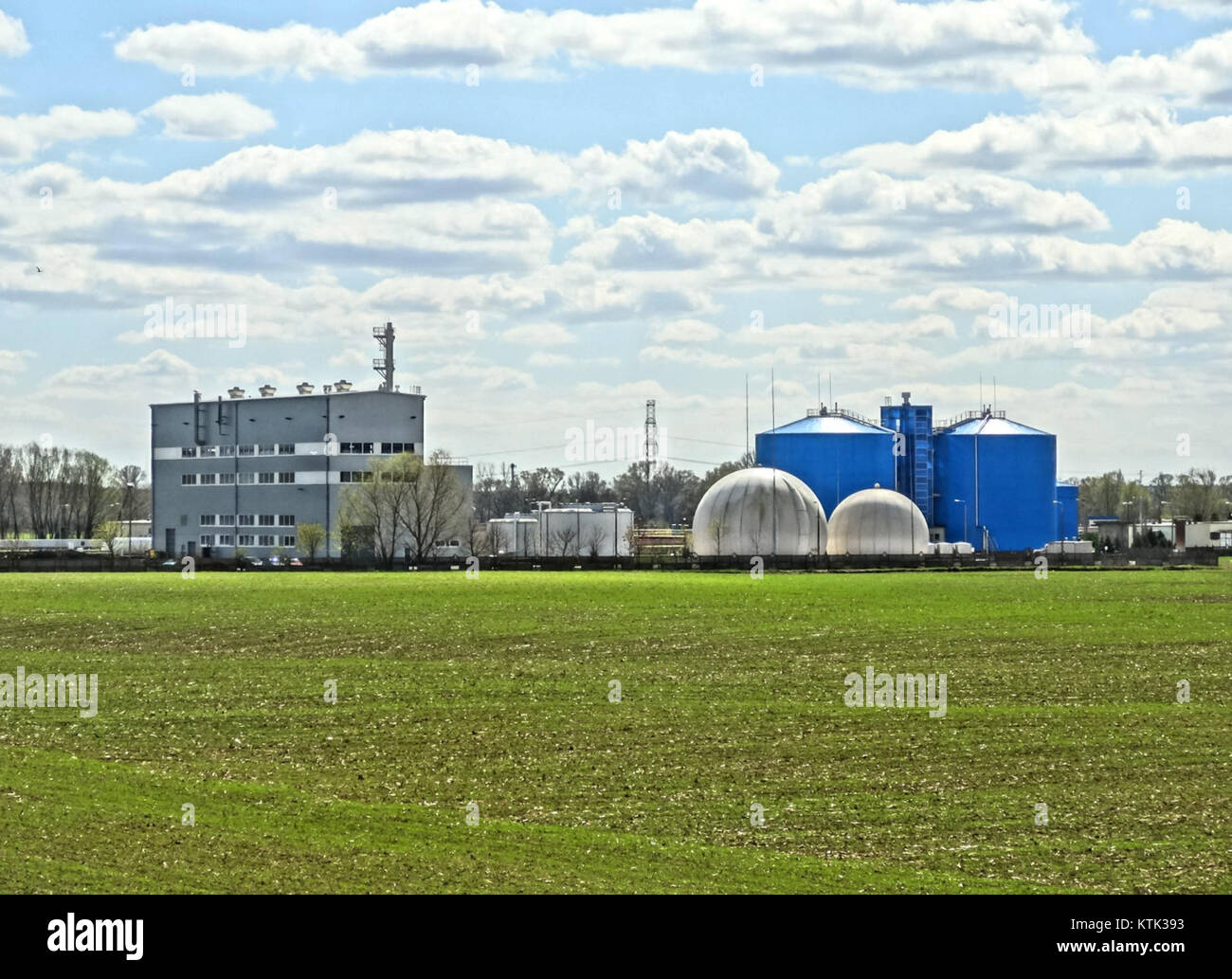 Una fotografia dell'impianto di depurazione di Fordon, Polonia, scattata nel 2015, che raffigura le infrastrutture utilizzate per la gestione delle acque reflue nella regione. Foto Stock