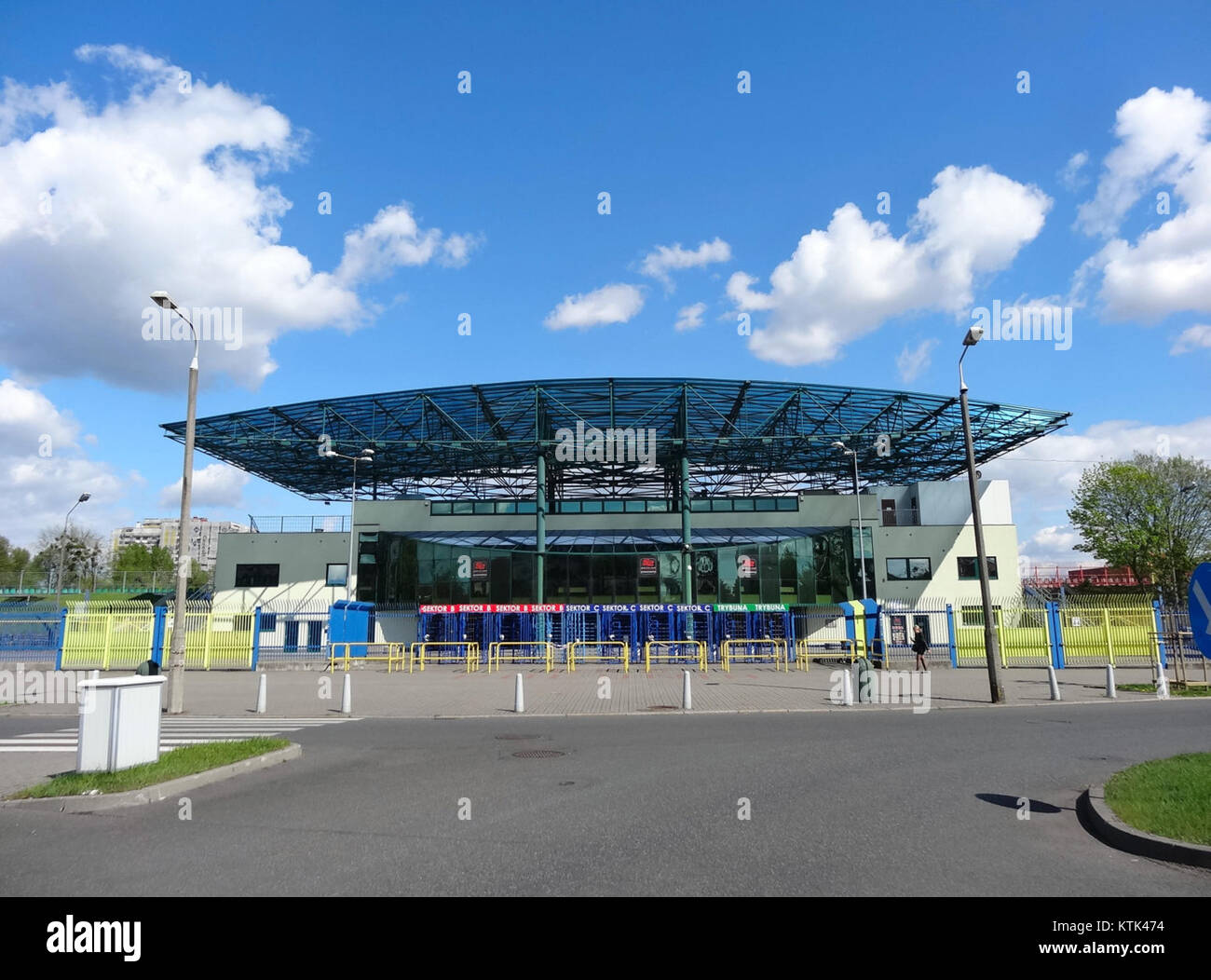 Il Polonia Stadium, situato in Polonia, ha ospitato un evento o una partita il 2 aprile 2015. Questa data segna un'occasione significativa nella storia dello stadio. Foto Stock