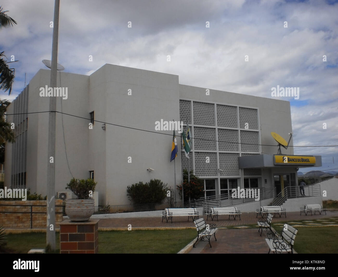 La filiale del Banco do Brasil di Umarizal, Rio grande do Norte, Brasile, è un'importante istituzione finanziaria della regione, che contribuisce al panorama economico e offre servizi bancari alla comunità locale. Foto Stock