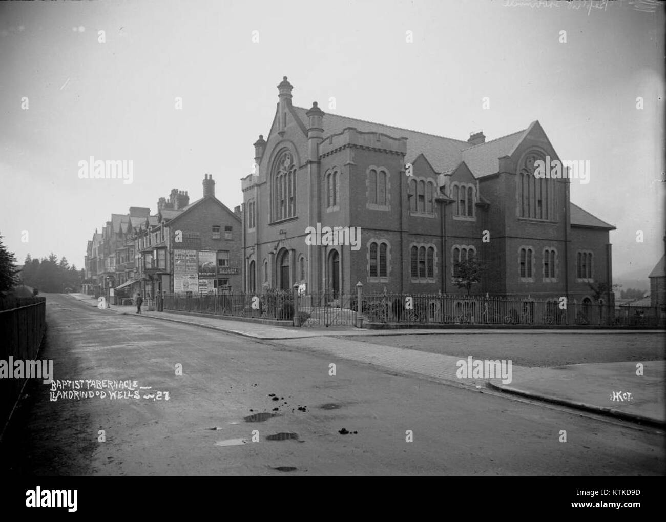 Il Tabernacolo Battista di Llandrindod Wells, Galles, è un edificio classificato di grado II, riconosciuto per il suo significato architettonico e l'importanza storica per la comunità locale. Foto Stock