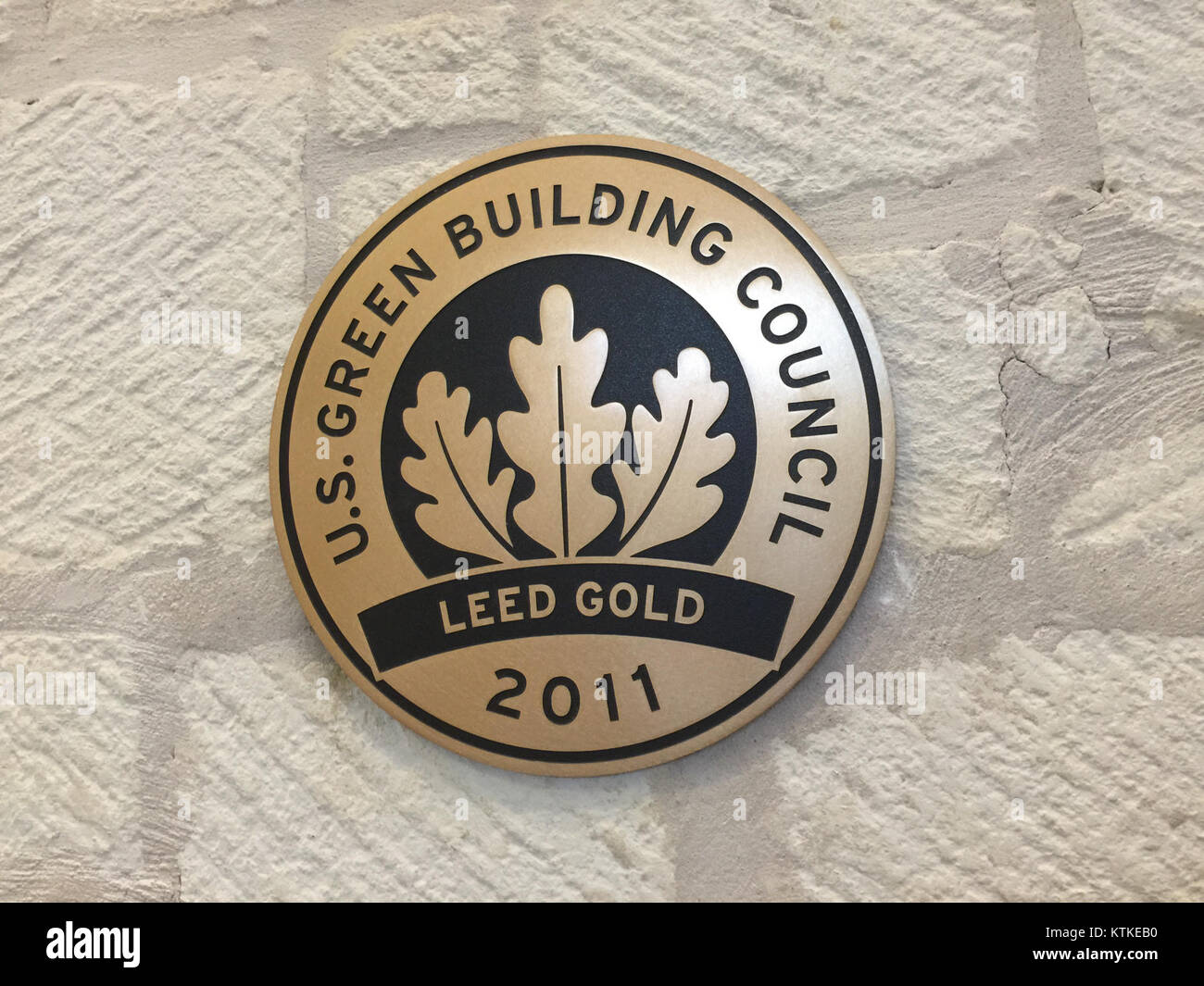 Immagine del sigillo del Green Building Council degli Stati Uniti esposto presso l'Austin Convention Center, che sottolinea il suo impegno a favore di pratiche edilizie sostenibili. Foto Stock
