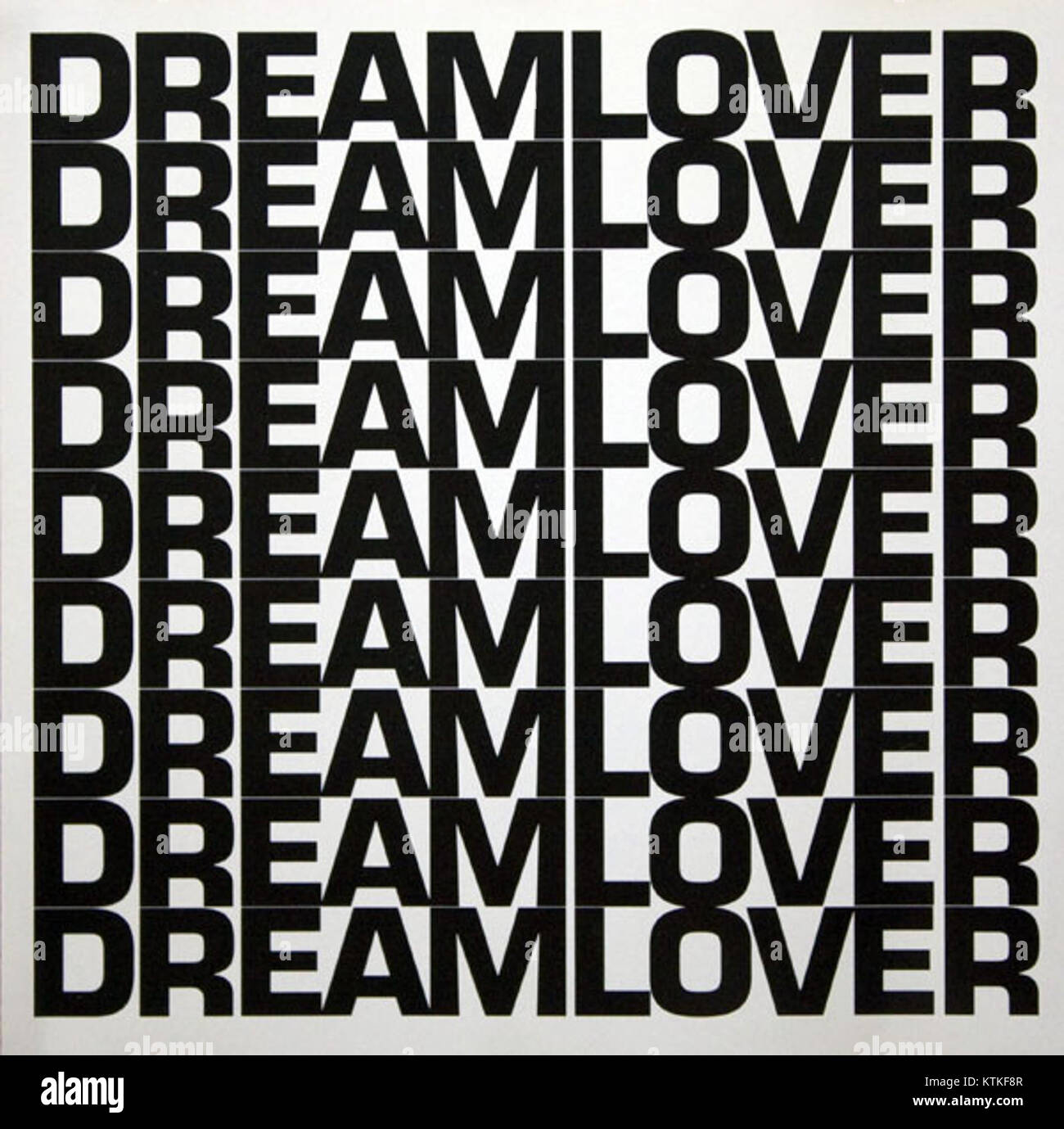 La copertina CD alternativa per Dreamlover di Mariah Careyâ presenta un design distintivo che riflette lo stile iconico e l'influenza musicale del artistâ. La copertina rappresenta i temi della canzone e l'impatto di Careyâ sull'industria musicale. Foto Stock