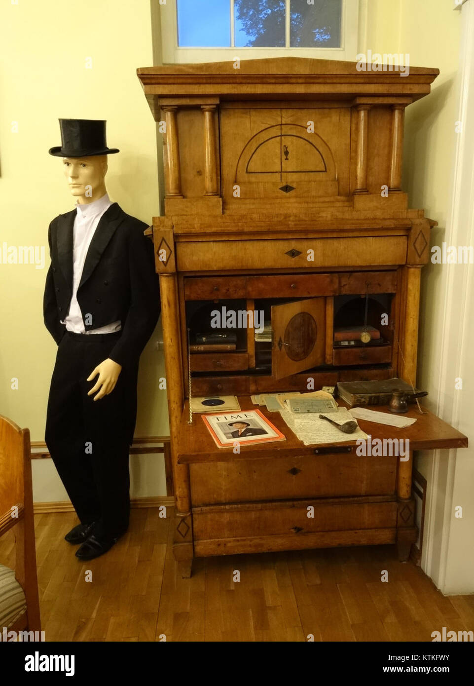 Questo titolo si riferisce ad un evento o ad una mostra al Museo della diplomazia in Polonia, tenutosi il 2 maggio 2016. La mostra può concentrarsi sulla diplomazia o su temi storici legati alle relazioni internazionali. Foto Stock