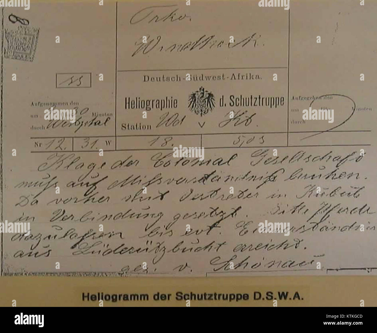 Un eliogramma è una forma precoce di comunicazione che coinvolge l'uso della luce solare riflessa da specchi o lenti per inviare segnali. Questo metodo è stato utilizzato storicamente per la comunicazione a lunga distanza. Foto Stock