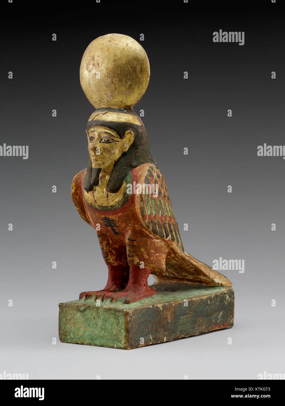 BA Bird è un manufatto culturale esposto al Metropolitan Museum of Art, che rappresenta l'importanza del simbolismo degli uccelli in varie culture antiche, in particolare in Egitto e in altre regioni del Mediterraneo. Foto Stock