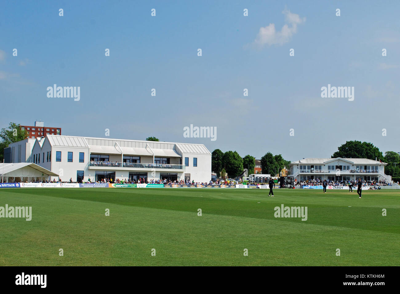 Gli edifici di Beckenham si riferiscono alle varie strutture di Beckenham, un'area suburbana nel sud-est di Londra. Questi edifici includono sia costruzioni moderne che progetti architettonici più antichi, che mostrano lo sviluppo della regione nel tempo. Foto Stock