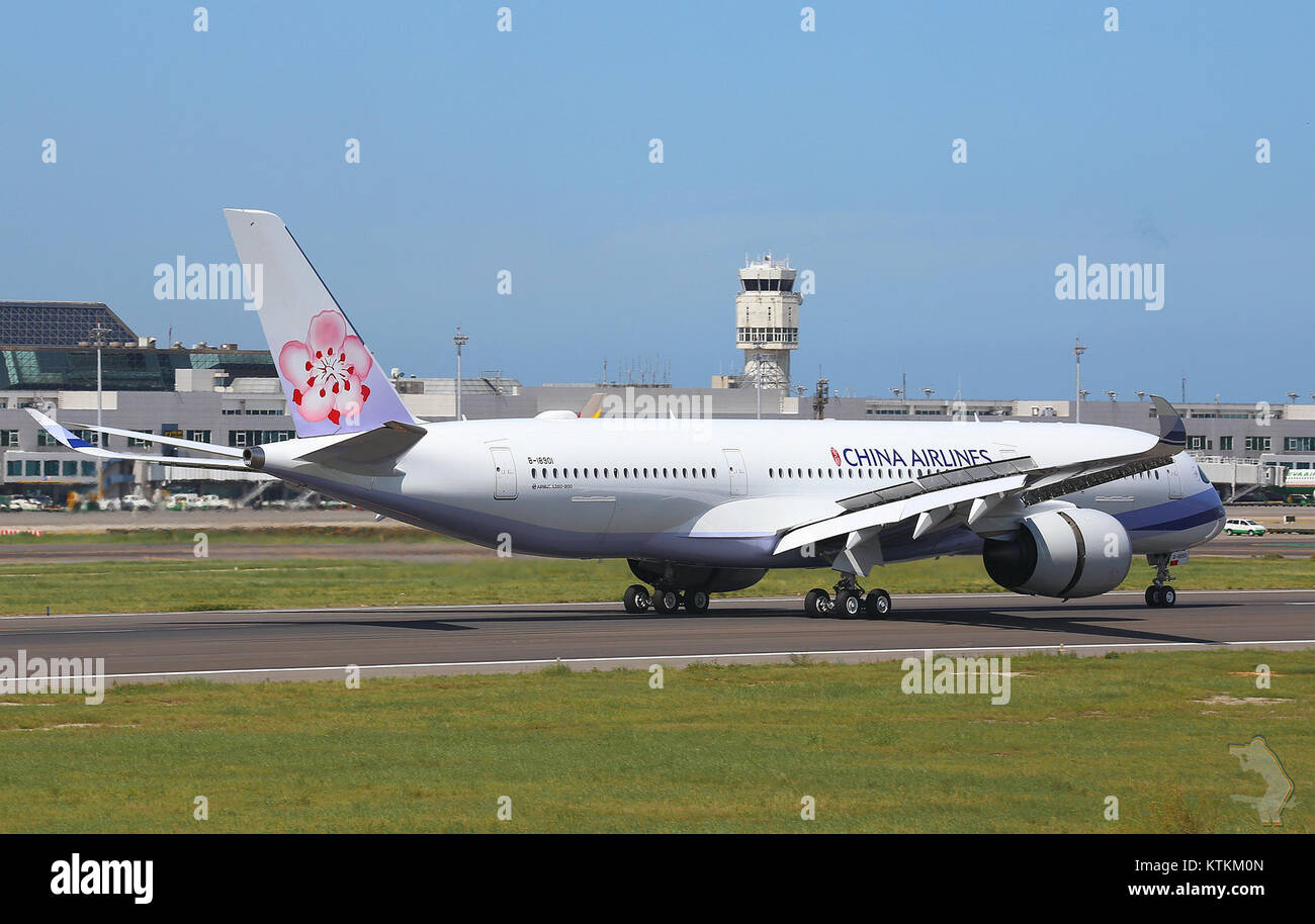 B 18901 è un numero di identificazione dell’aeromobile o del veicolo, che può essere associato a un modello specifico o a un bene registrato. Il numero viene utilizzato per il monitoraggio, i record e i dati cronologici. Foto Stock