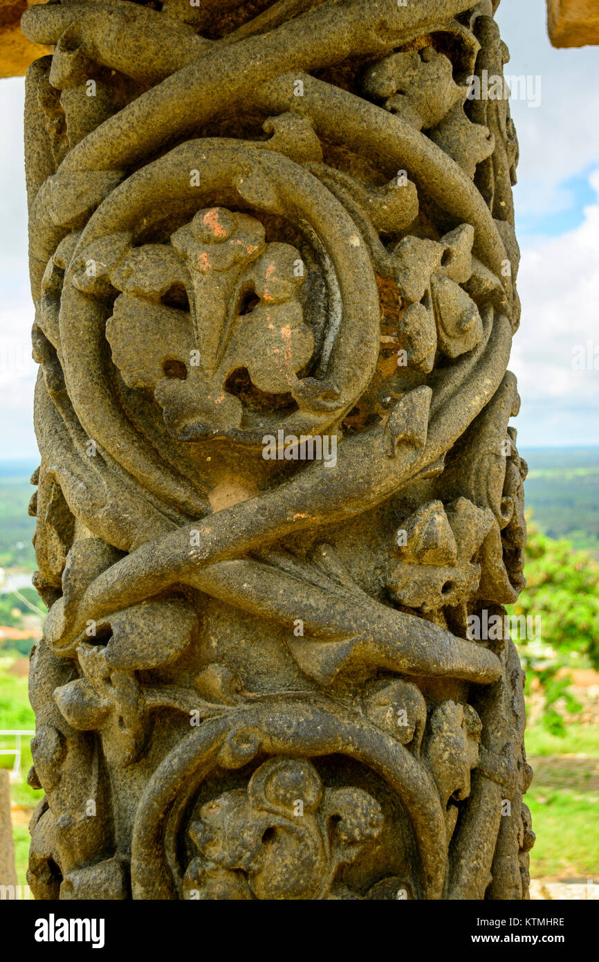 Tyagada Brahmadeva pilastro Shravanabelagola, nello stato di Karnataka, India Foto Stock