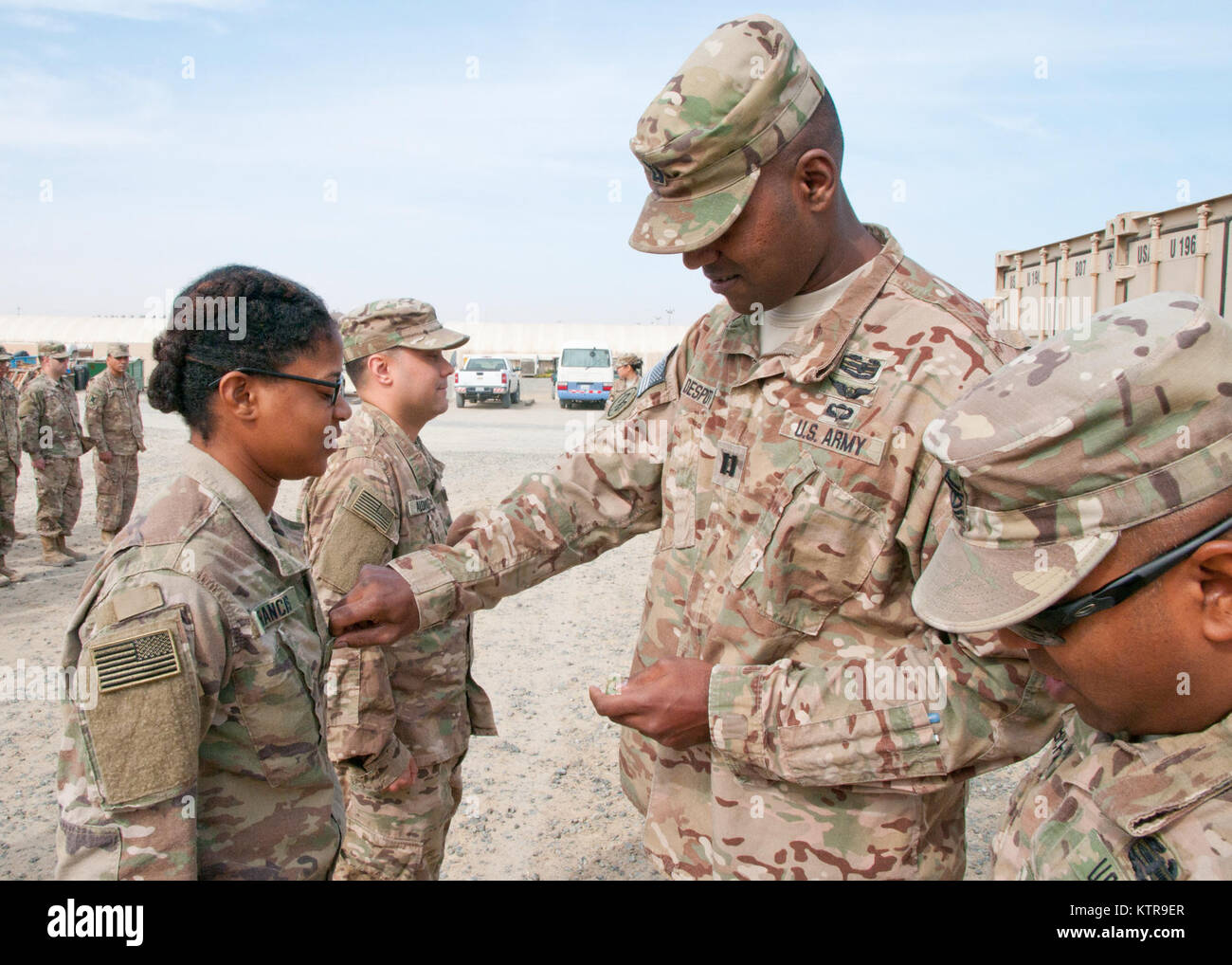 Stati Uniti Esercito nazionale del personale di guardia doveri giornalieri e di vita. Lavoro, formazione, aiutare, assistere, persone, eventi, di insegnamento e di apprendimento. Soldato, marinaio, airman, militare, veterano, servizio, dazio. Foto Stock