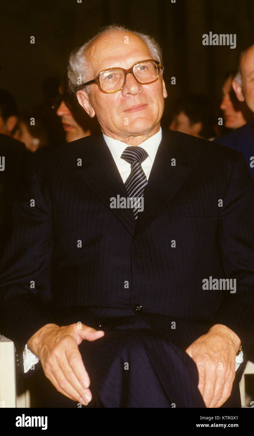 ERICH HONECKER politico e segretario generale del Partito socialista unitario nella DDR Visitando Stoccolma Svezia 1989 Foto Stock