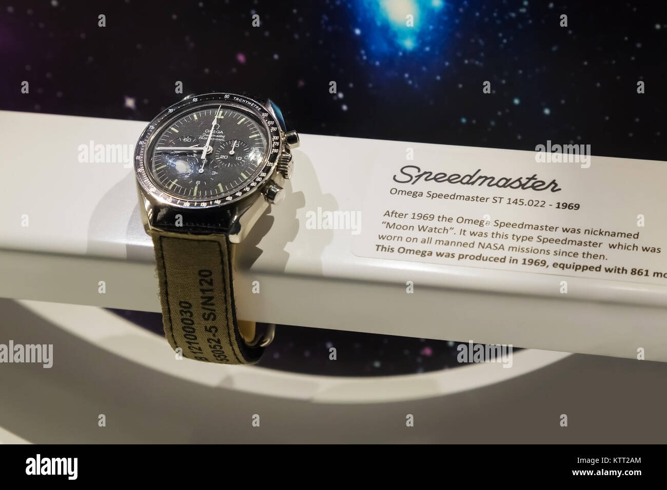 omega speedmaster 2014