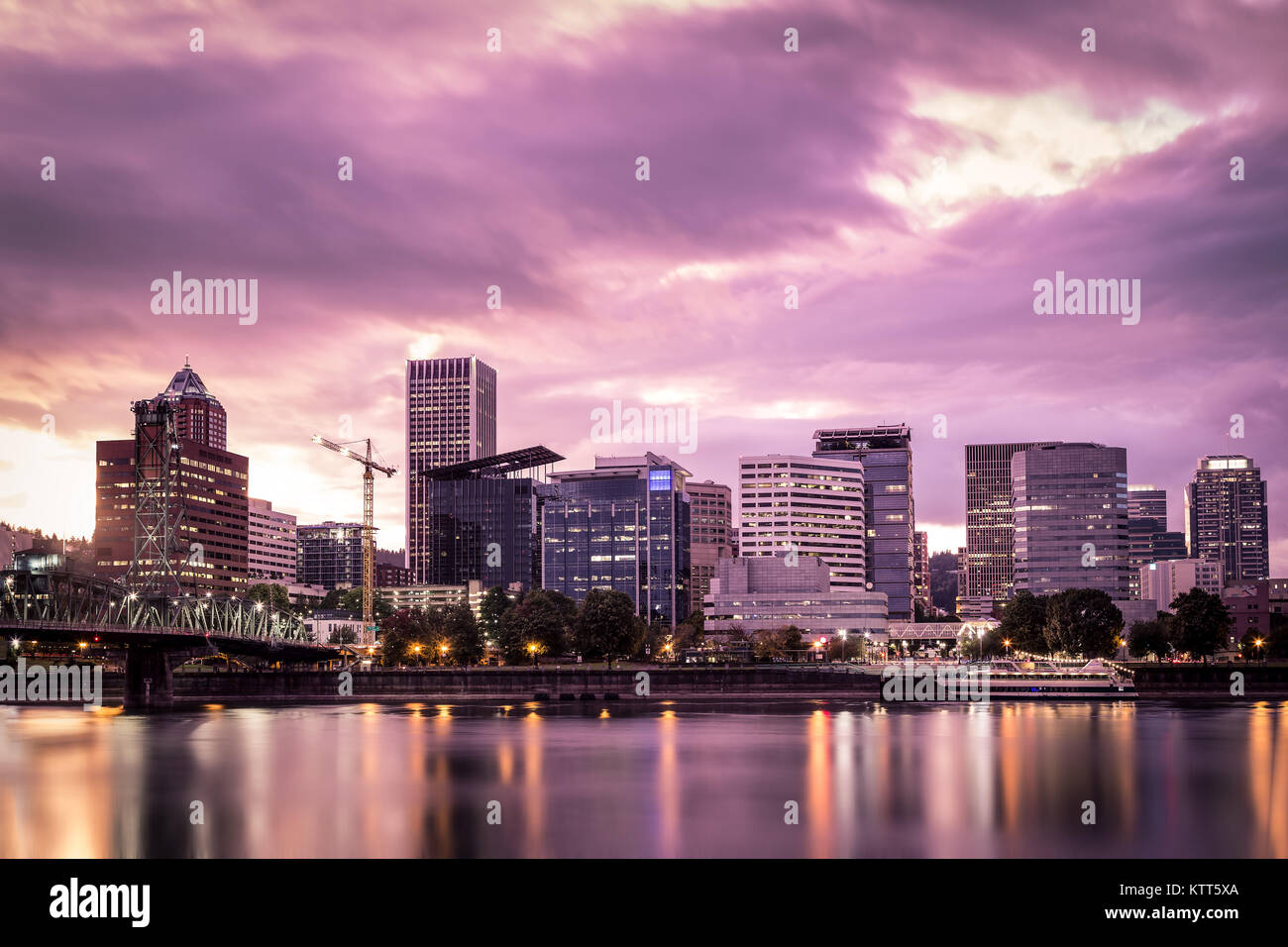 City skyline, Portland, Oregon, Stati Uniti Foto Stock