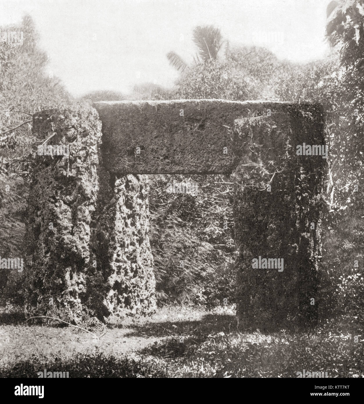 Monumento preistorico, Tonga, Polinesia. Dalle meraviglie del mondo, pubblicato c.1920. Foto Stock