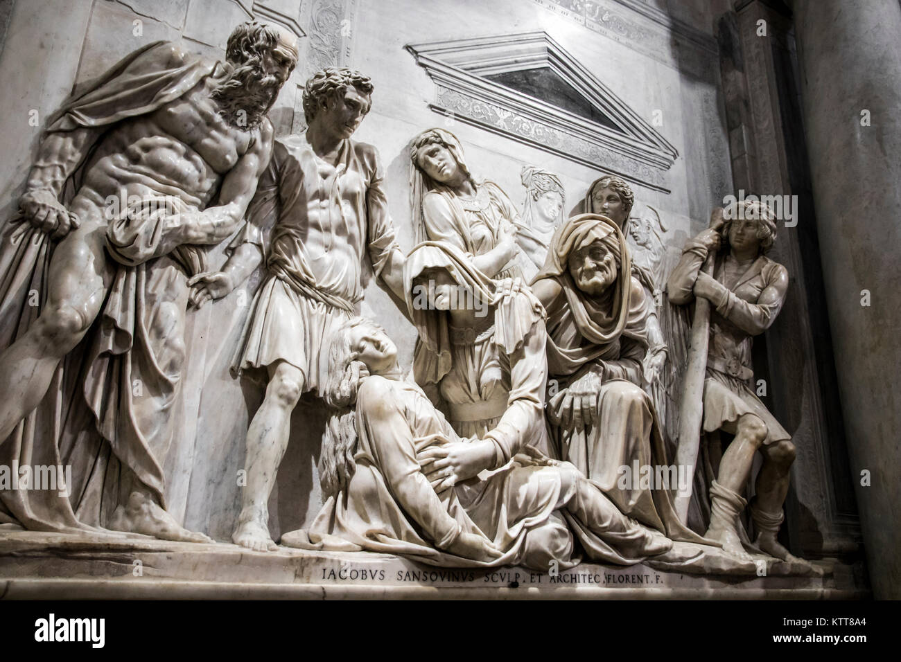 Un marmo gruppo scultoreo di Jacopo Sansovino nella Basilica di Sant'Antonio di Padova, Veneto, Italia settentrionale Foto Stock