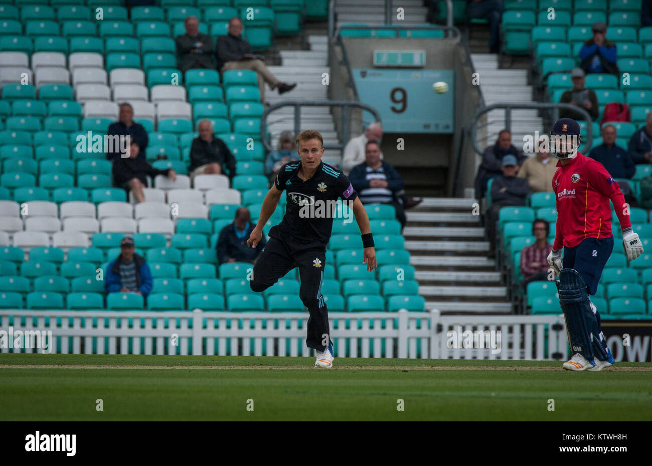 Tom Curran cricketer bowling Foto Stock