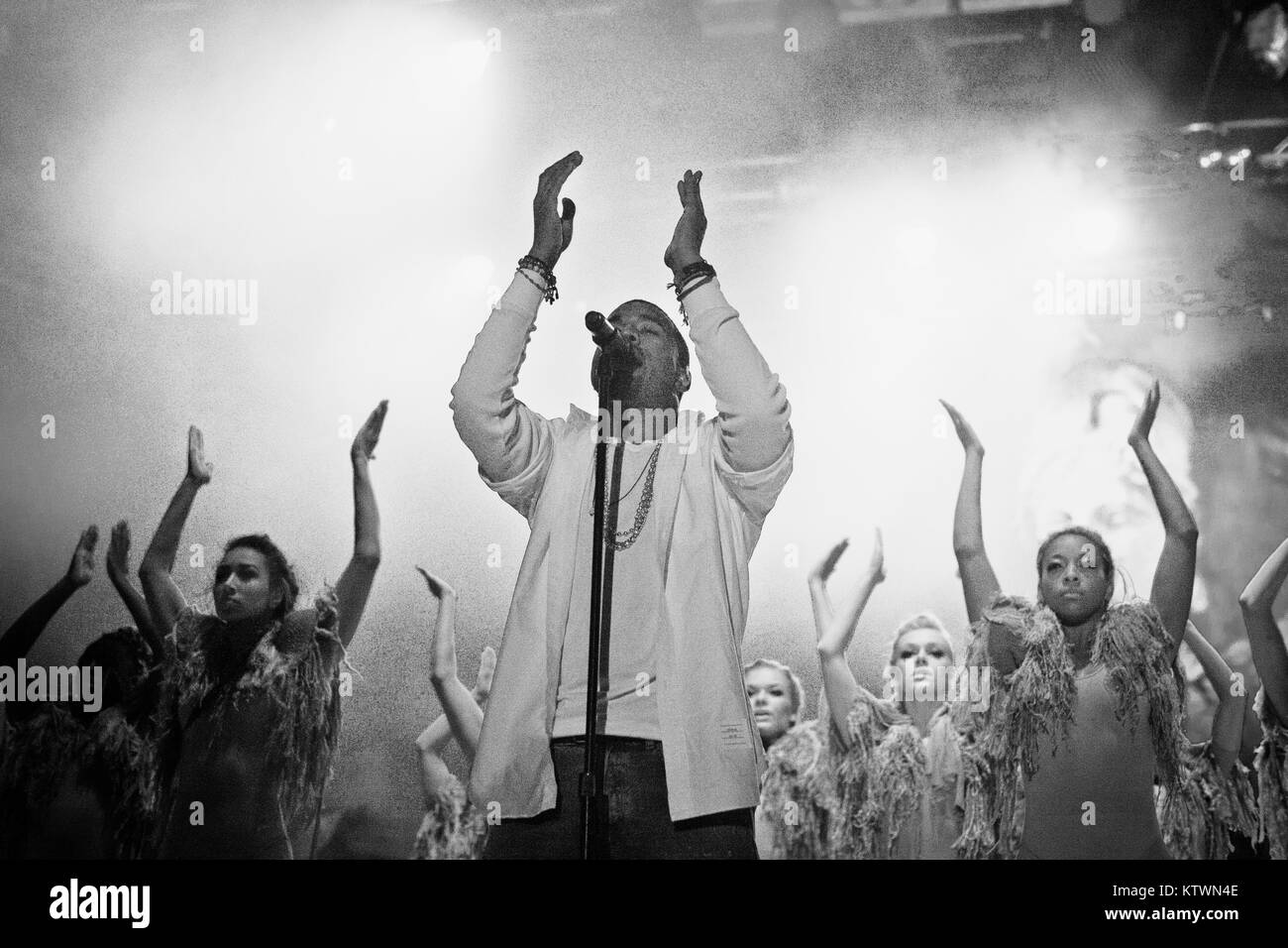 Il rapper americano record, produttore e autore di Kanye West nella foto a un concerto dal vivo a Tivoli a Copenaghen. Danimarca 11/08 2011. Foto Stock
