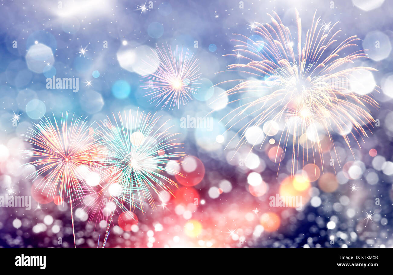 Fuochi d'artificio di Nuovo Anno e spazio copia - abstract sfondo per le vacanze Foto Stock
