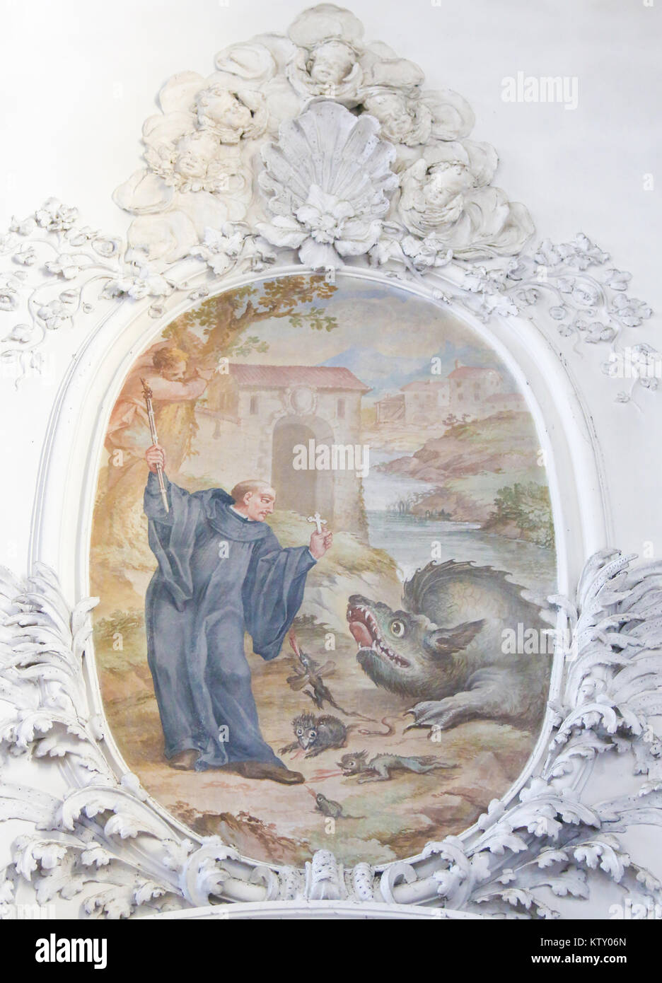 Affresco di San Magnus o Mang, espellendo un drago dal paese di cui aveva bisogno per il monastero di Fussen in Baviera, Germania. Foto Stock