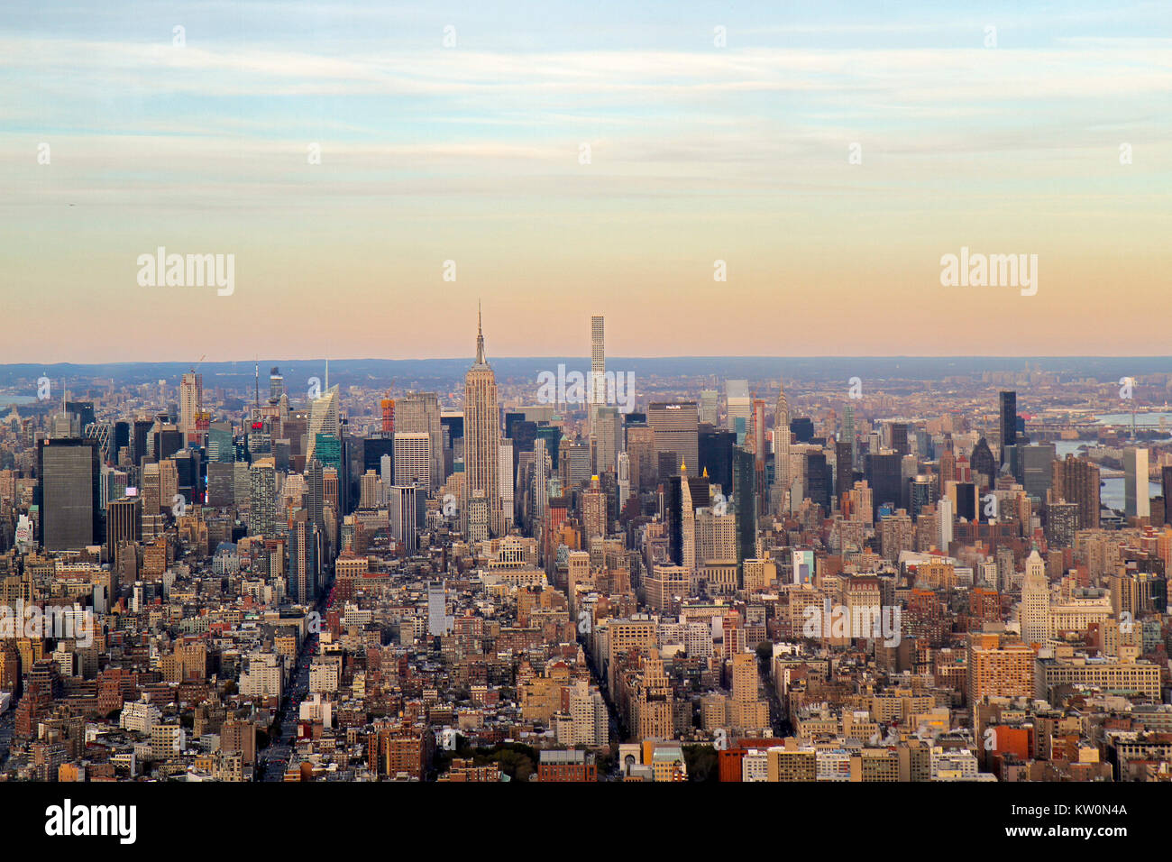 Una vista a nord, verso il Midtown Manhattan, da un osservatorio mondiale, One World Trade Center, Manhattan, New York New York Foto Stock