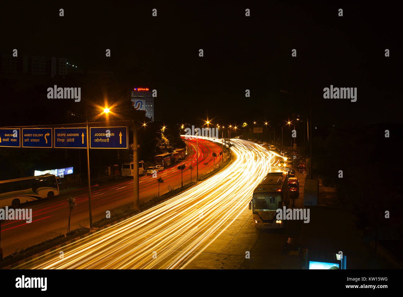 Sentiero di luce, Principessa collana, Marine Drive, Mumbai, Maharashtra, India. Foto Stock