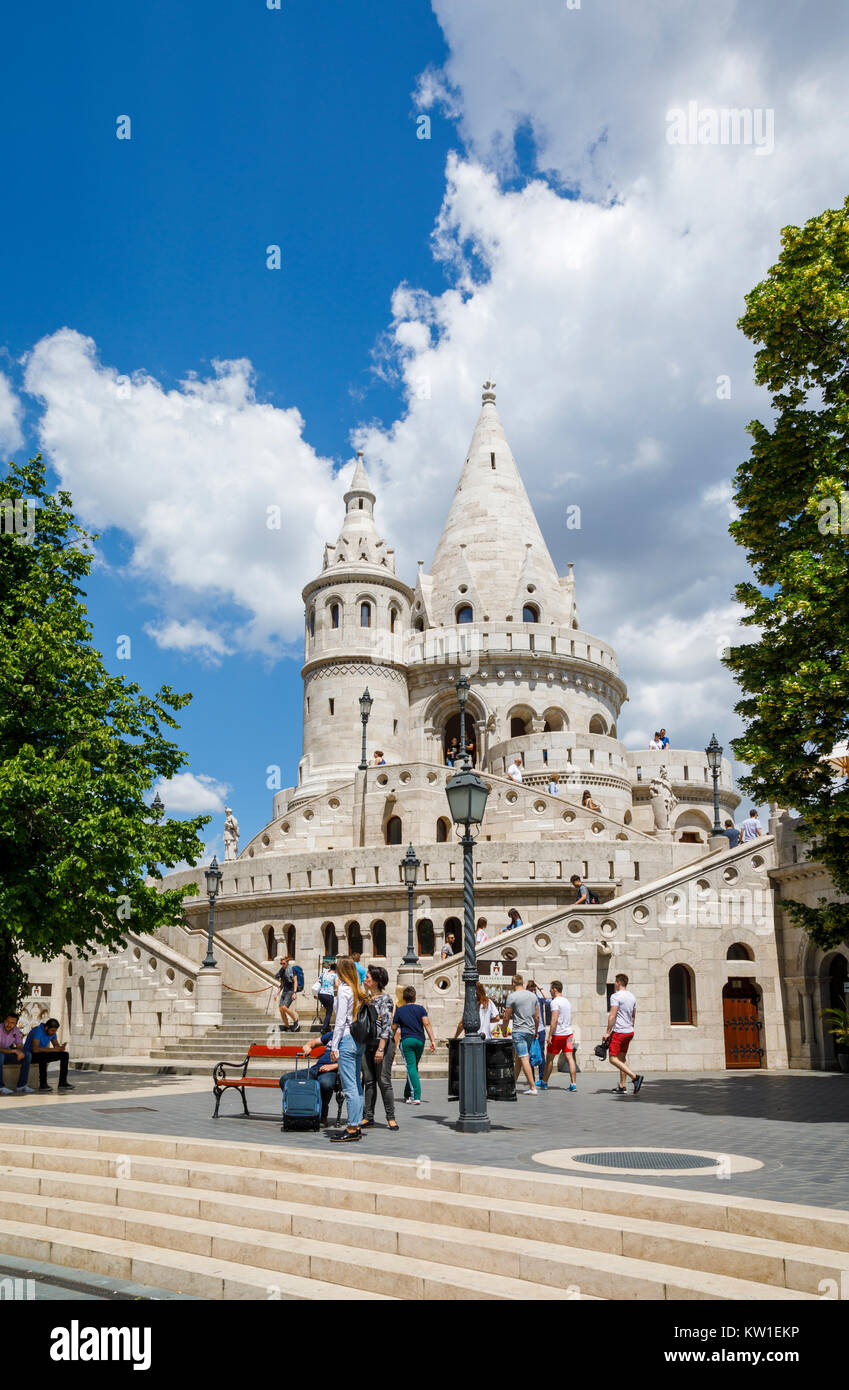 Iconico edificio storico, Bastione del Pescatore con elaborati architettura, il quartiere del Castello di Buda, Budapest, la città capitale di Ungheria, Europa centrale Foto Stock